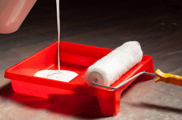 روش اعمال رنگ پلاستیک با غلطک بر روی سطوح